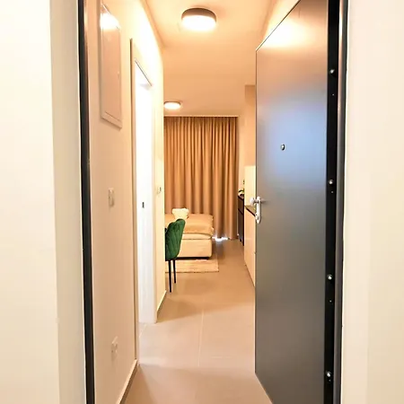 Luxury 17 스플리트
